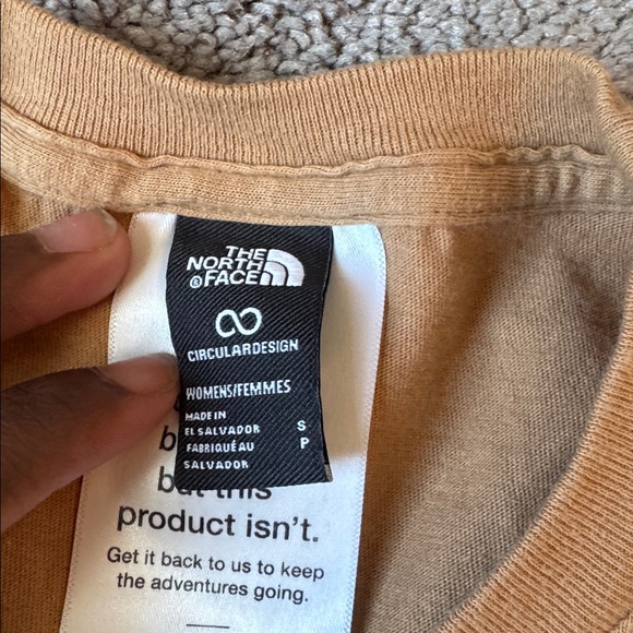 The North Face Abstract Logo Beige T-Shirt SIZE S - Picture 3 of 5